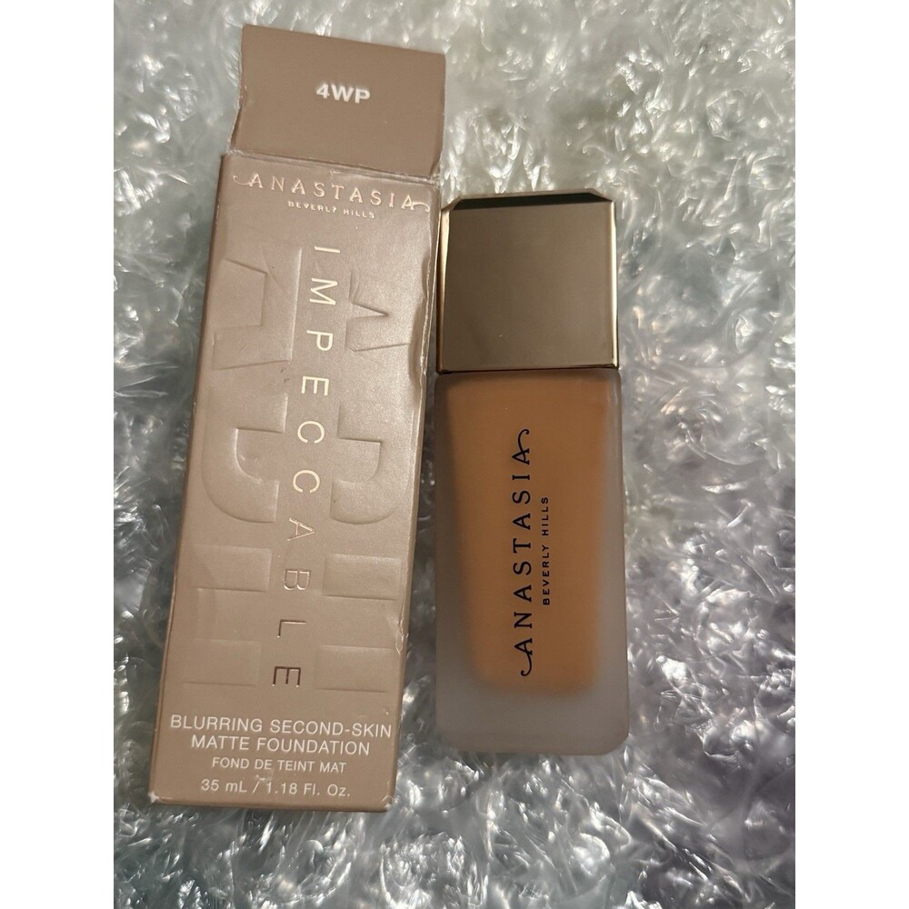 ANASTASIA BEVERLY HILLS IMPECCABLE BLURRING SECOND SKIN FOUNDATION 4WP